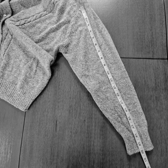 Vtg Silk & Rabbit Hair V-Neck Gray Cardigan Sweater Med PETITE Pearl Buttons - Picture 6 of 8